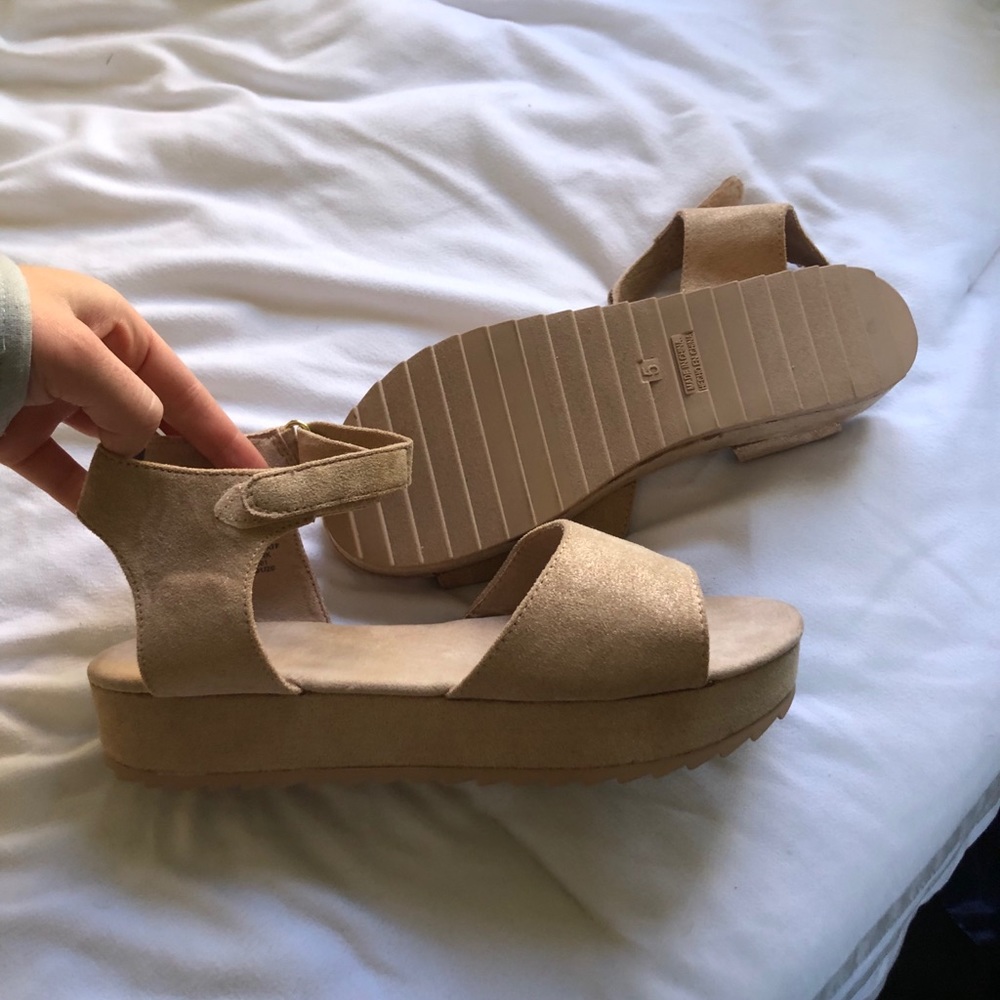 Old navy platforms